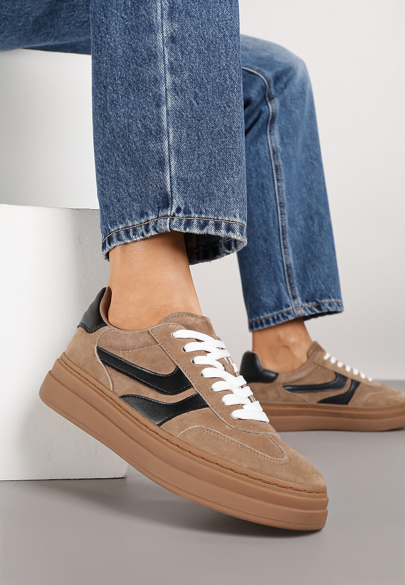 Brązowe Zamszowe Sneakersy Tenisówki Ozdobione Geometrycznym Motywem Nalivette