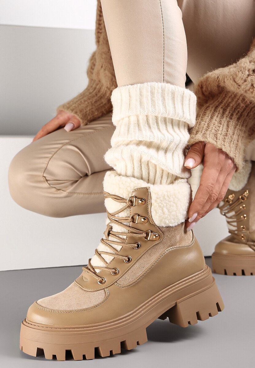 Czarne Sznurowane Traperki na Płaskiej Podeszwie z Futerkiem Alita