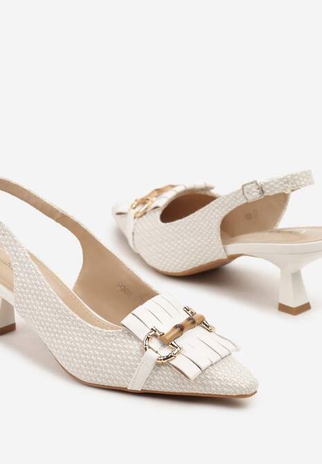 Białe Sandały na Kaczuszce Typu Slingback Ozdobione Klamrą Tolirea