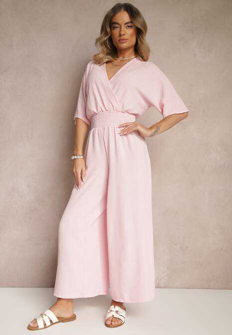 Jasnoróżowy Taliowany Kombinezon z Zakładkowym Dekoltem i Gumką w Pasie Vimalynna