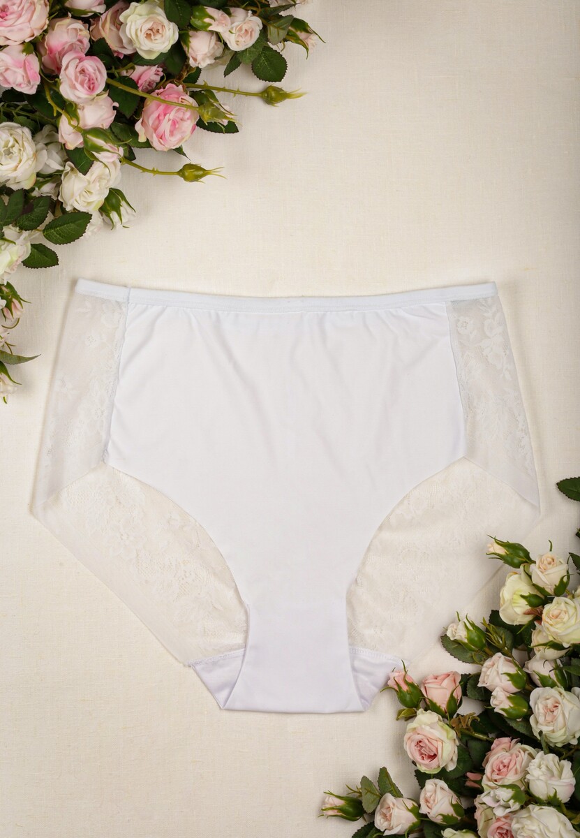 Białe Majtki z Wysokim Stanem Ozdobione Koronką Chesen
