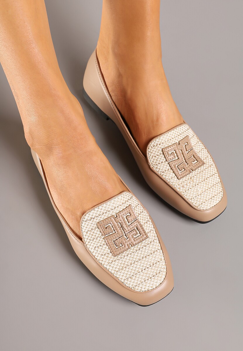 Ciemnobeżowe Mokasyny z Tweedowymi Wstawkami i Geometryczną Aplikacją Teliviela