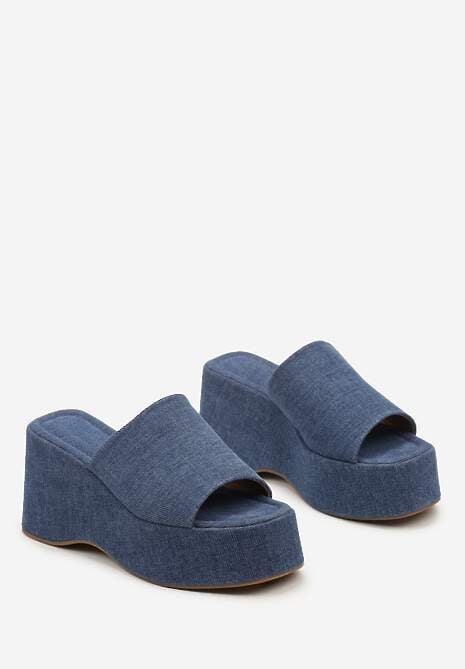 Niebieskie Klapki z Ekozamszu na Koturnie w Jeansowy Wzór Rosolia