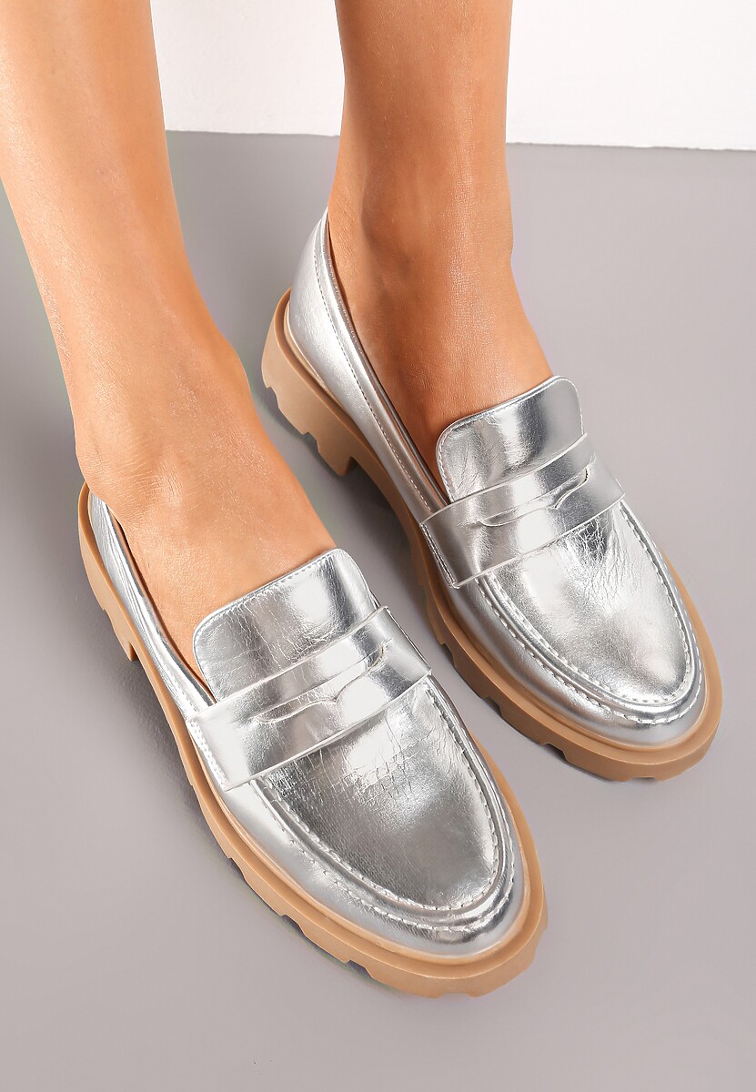 Srebrne Płaskie Mokasyny z Klasycznymi Przeszyciami Tyshell