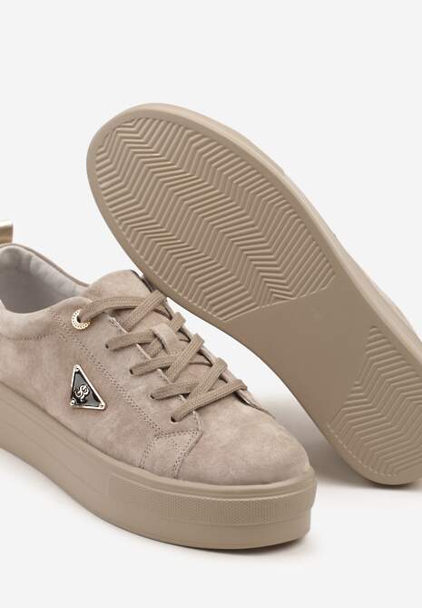 Szare Sneakersy na Platformie z Zamszu Naturalnego Ozdobione Aplikacją Beliale