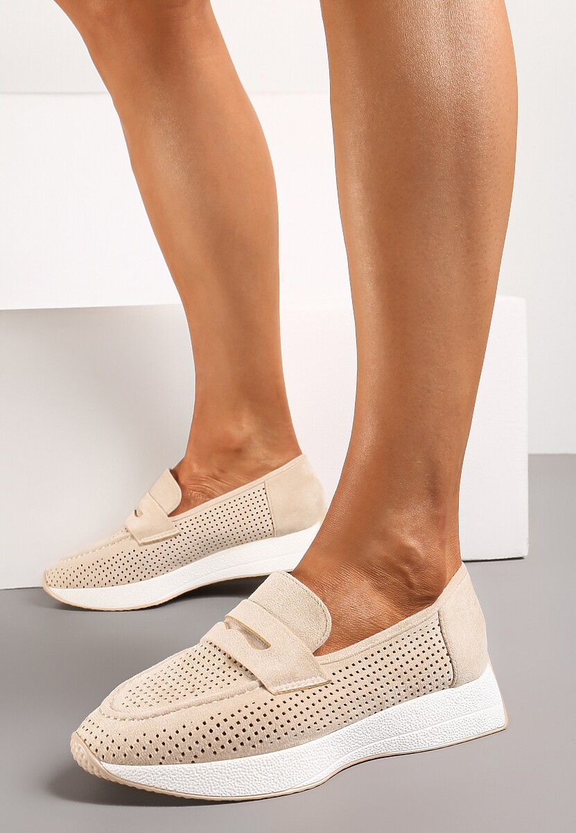 Beżowe Półbuty Ozdobione Perforacją na Grubej Podeszwie Liraleisa