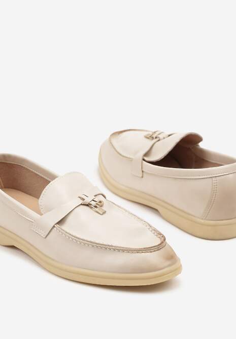 Beżowe Mokasyny Zdobione Elegancką Aplikacją ze Skórzaną Wkładką Doreme