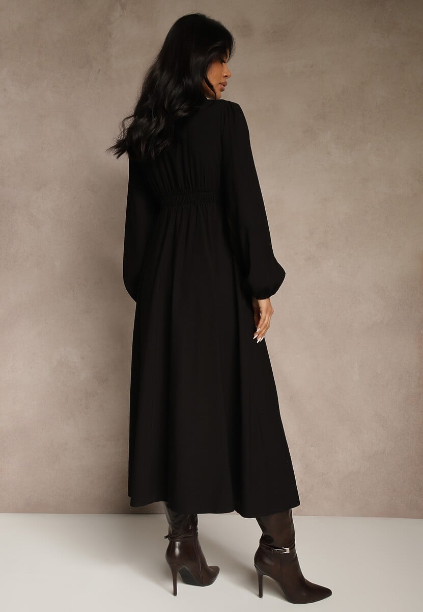 Czarna Sukienka Plisowana z Wiskozy Ozdobiona Wiązaniem Farrive