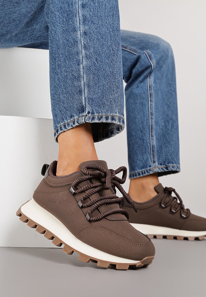 Brązowe Sneakersy na Platformie Ozdobionej Tłoczeniem Zerla