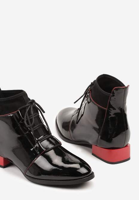 Czarno-Czerwone Lakierowane Botki Vices ze Sznurowaną Cholewką Senilea