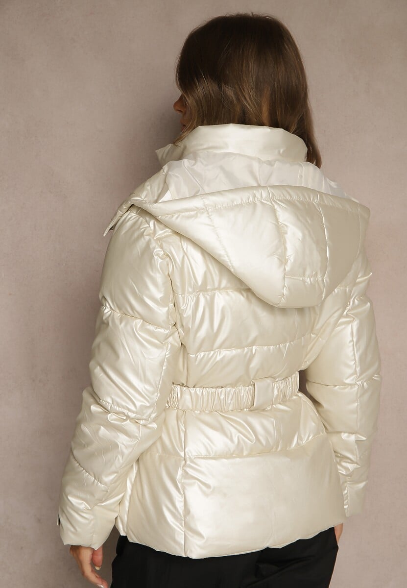 Biała Kurtka Zimowa Y2K z Pikowaniem i Paskiem ze Sprzączką Cerrive