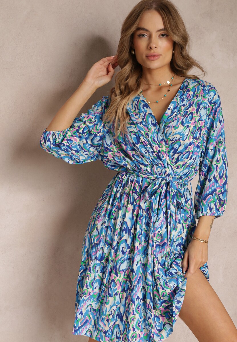 Zielona Kopertowa Sukienka Midi z Wiązanym Paskiem i Metaliczną Nitką Armellia