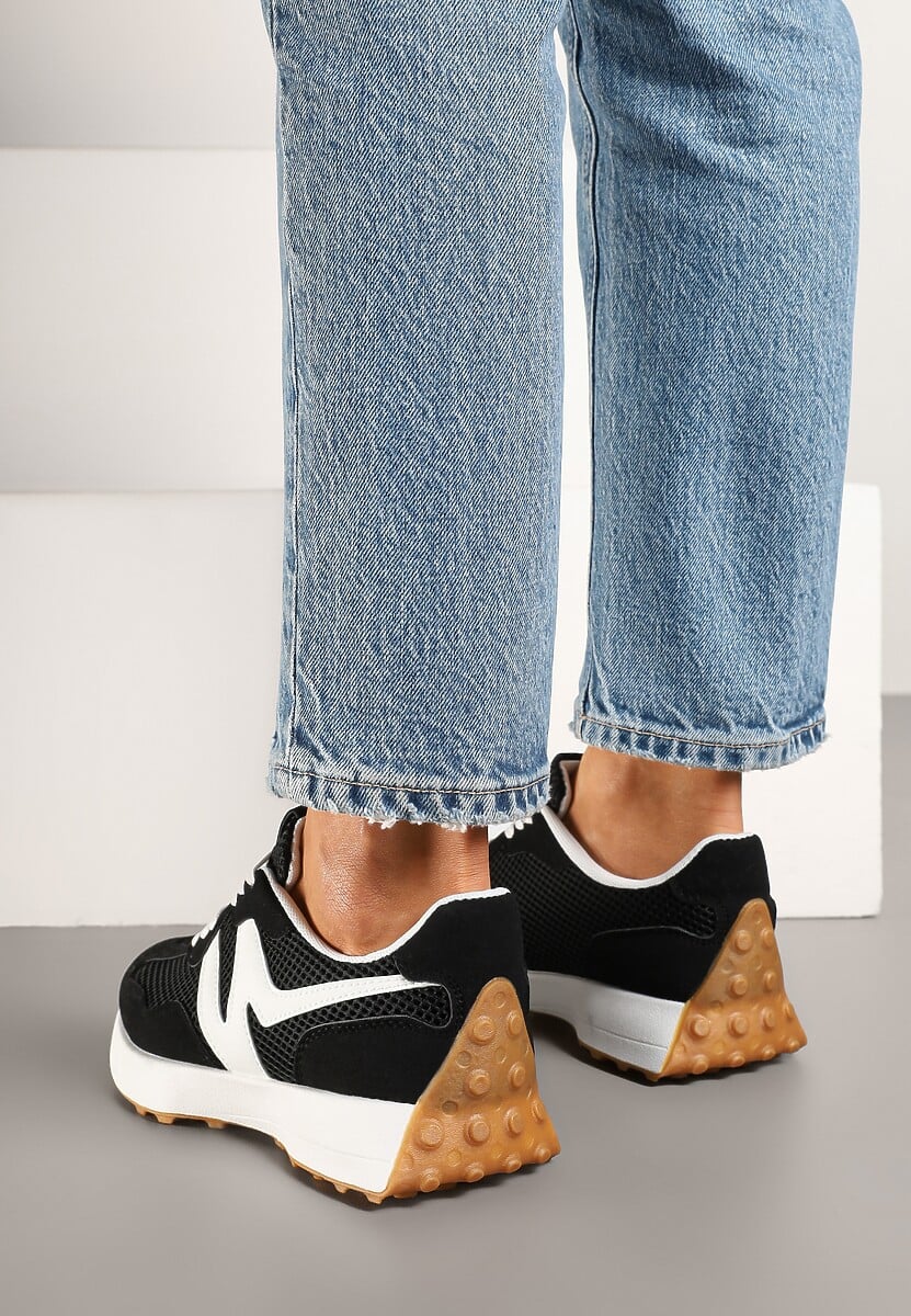 Czarne Sneakersy Ozdobione Geometrycznym Wzorem Hirreti