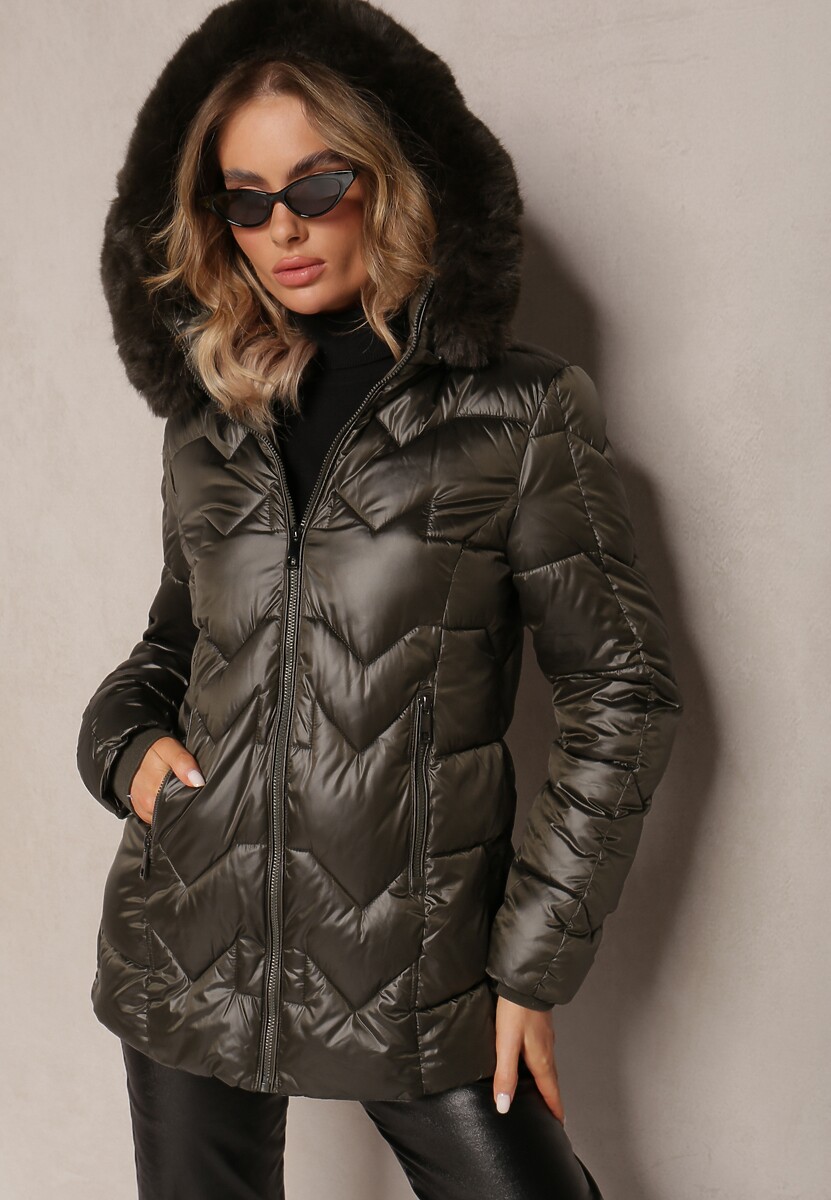 Ciemnozielona Kurtka z Pikowaniem z Kapturem Ozdobionym Futerkiem Ariames