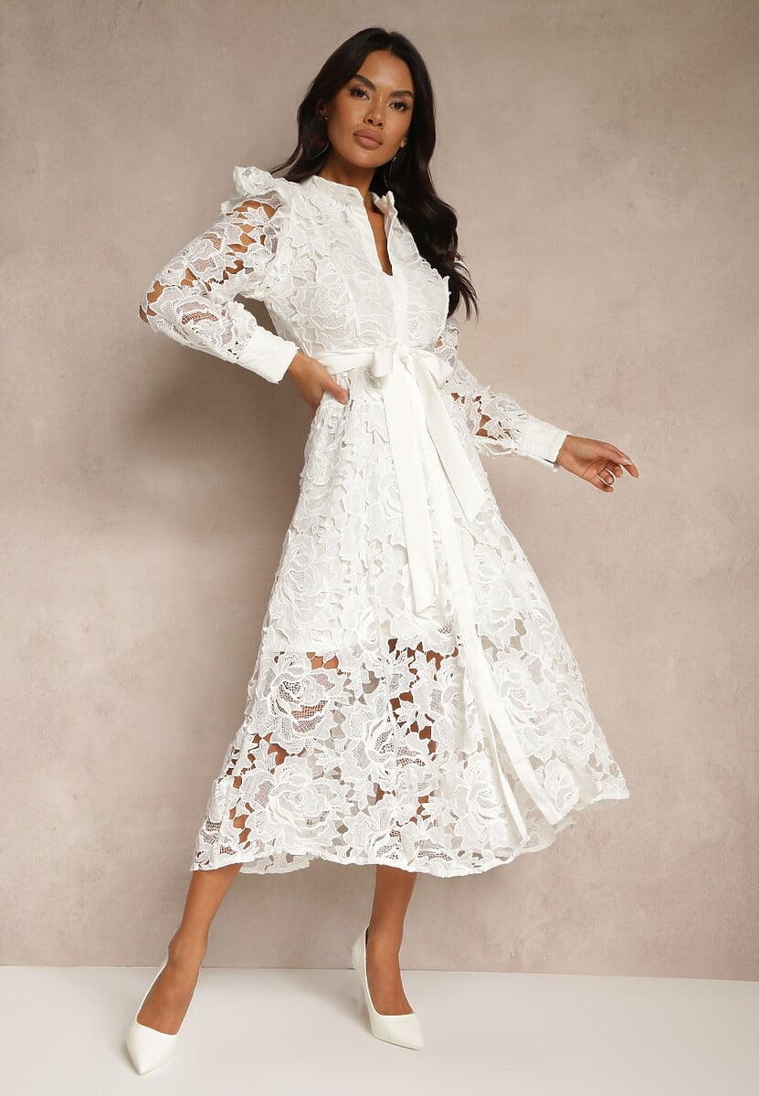 Biała Rozkloszowana Sukienka o Koszulowym Fasonie z Falbanką i Koronką Caramia