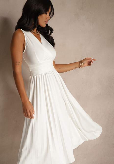 Biała Sukienka z Kopertowym Dekoltem i Plisowanym Dołem Anamarie