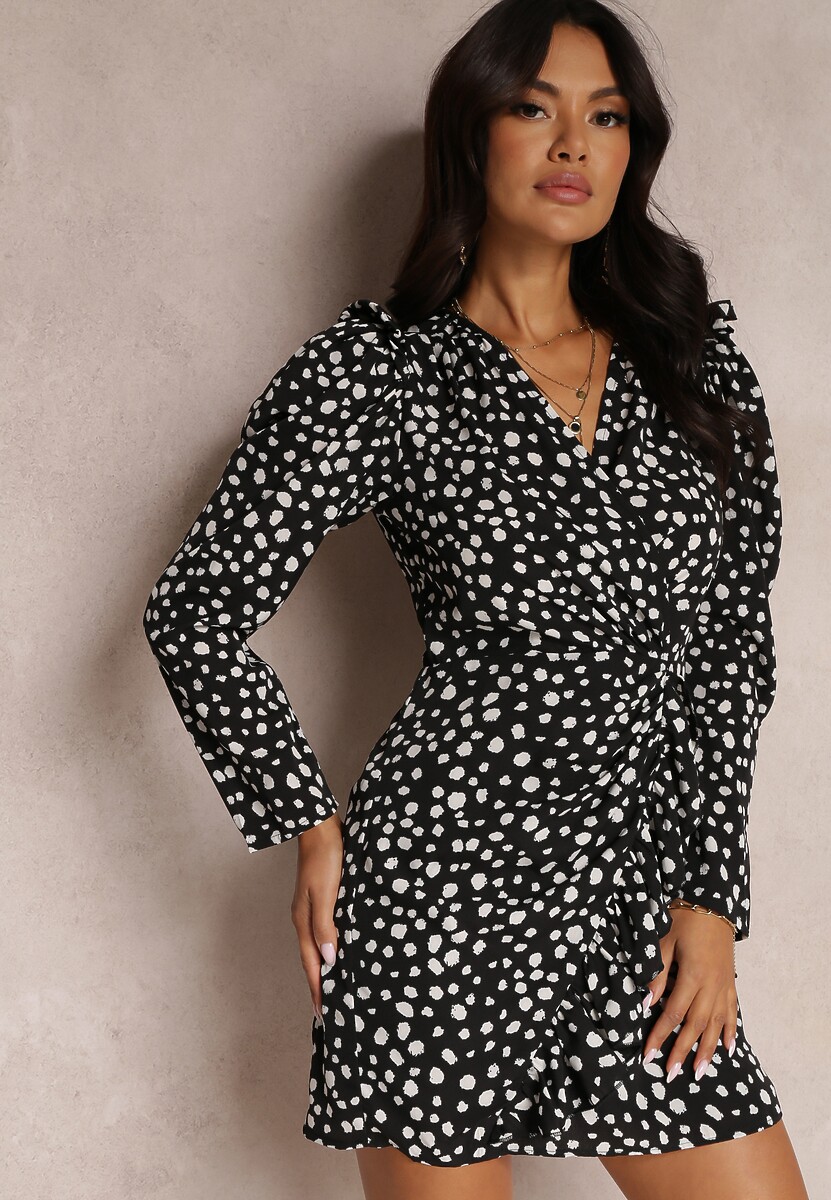 Czarna Sukienka Calinome