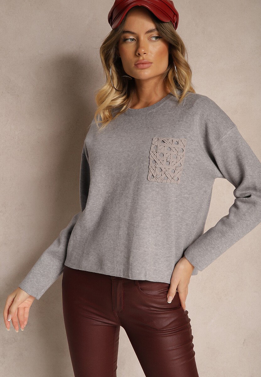 Szary Pudełkowy Sweter Zdobiony Wzorzystą Kieszonką Zeanila