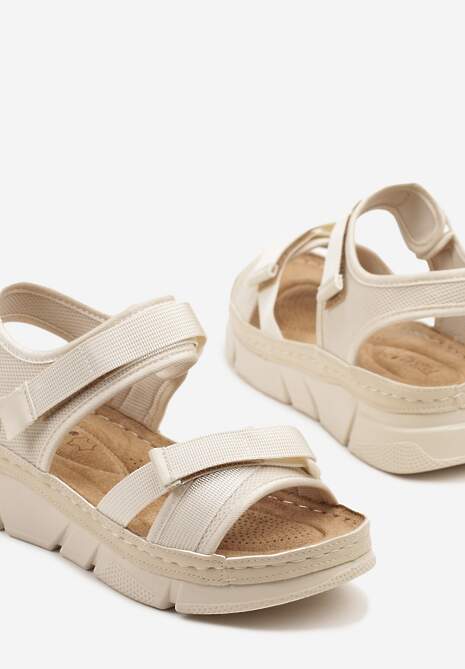 Beżowe Sandały z Wkładką ze Skóry Naturalnej i Geometrycznymi Paskami Tosillea