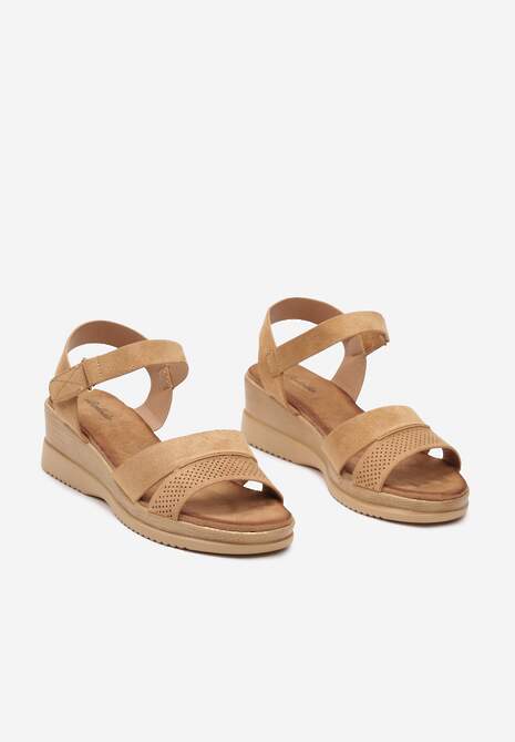 Brązowe Sandały na Koturnie z Imitacji Zamszu na Rzep Filtressa