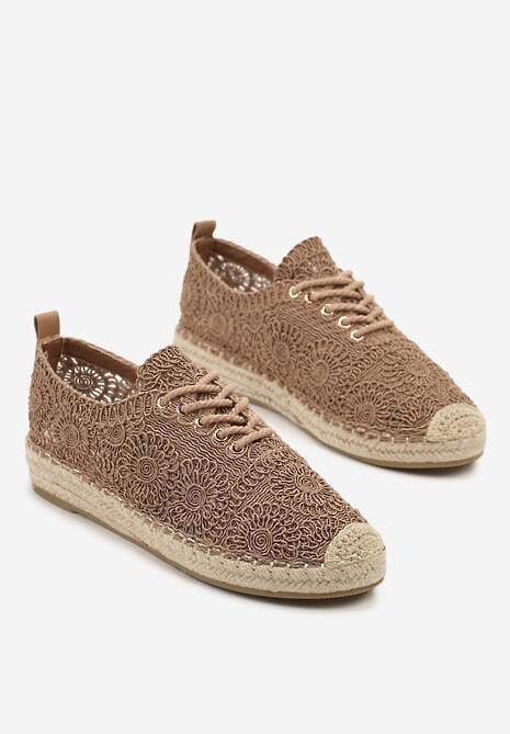 Ciemnobeżowe Tenisówki Ozdobione Plecionką i Ażurowym Wzorem Mevienne