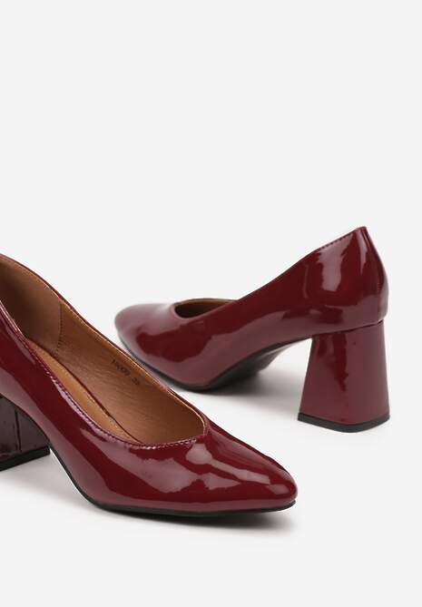 Bordowe Czółenka Lakierowane na Słupku w Klasycznym Stylu Polotina