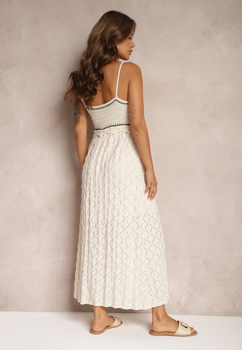 Beżowa Sukienka na Ramiączkach o Rozkloszowanym Kroju Quemvia