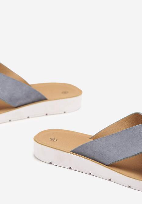 Niebieskie Casualowe Klapki z Przeplatanymi Paskami Liarise