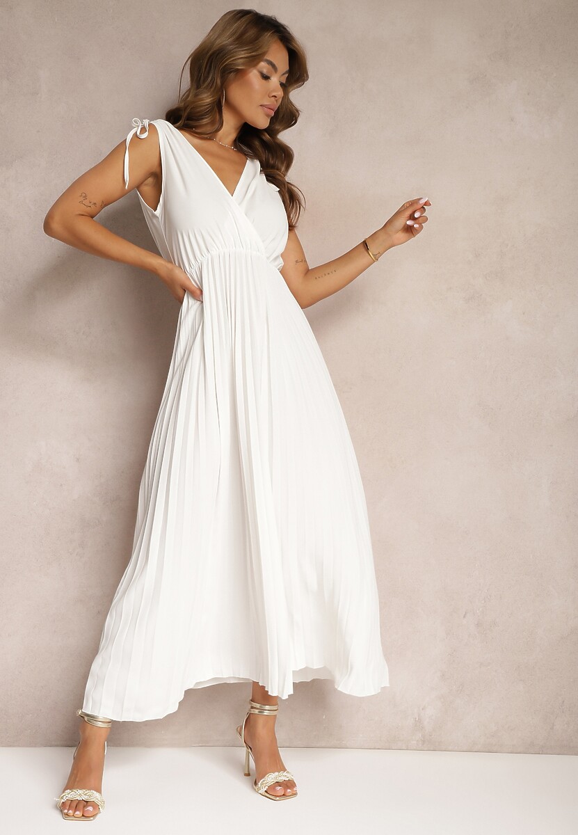 Czarna Rozkloszowana Sukienka Plisowana z Wiskozą i Bawełną Wykończona Gumką w Talii Yefia