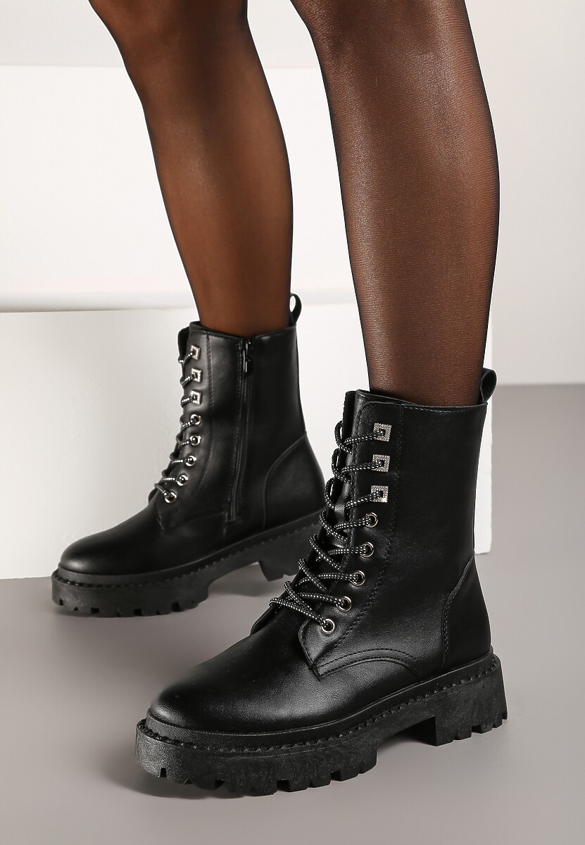 Czarne Botki Workery na Płaskiej Podeszwie Wykończone Cyrkoniami Lerissna