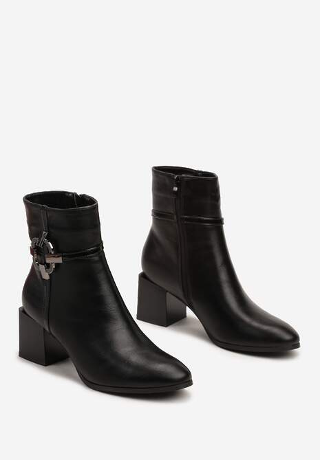 Czarne Botki na Słupku z Ekoskóry z Metaliczną Ozdobą Zindessa