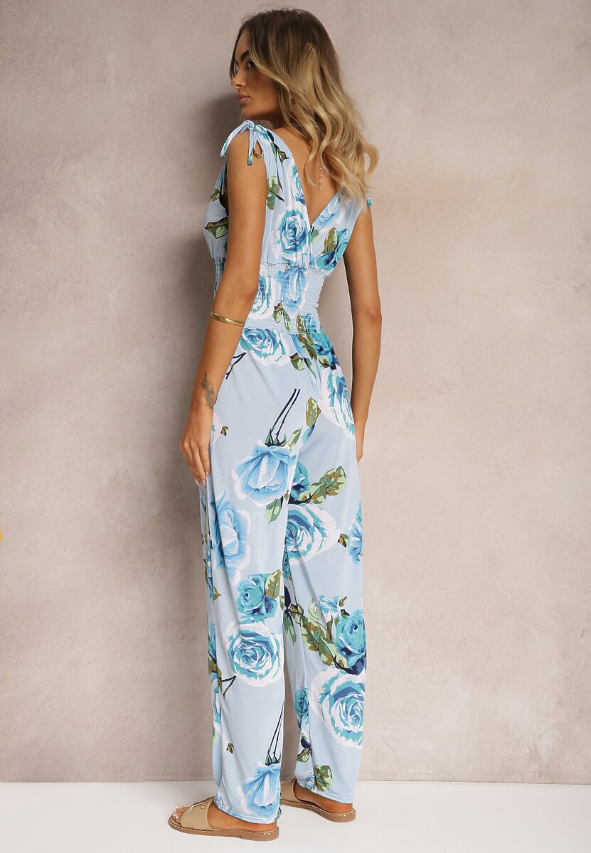 Jasnoniebieski Kombinezon o Taliowanym Kroju Bez Rękawów w Kwiaty Senivia