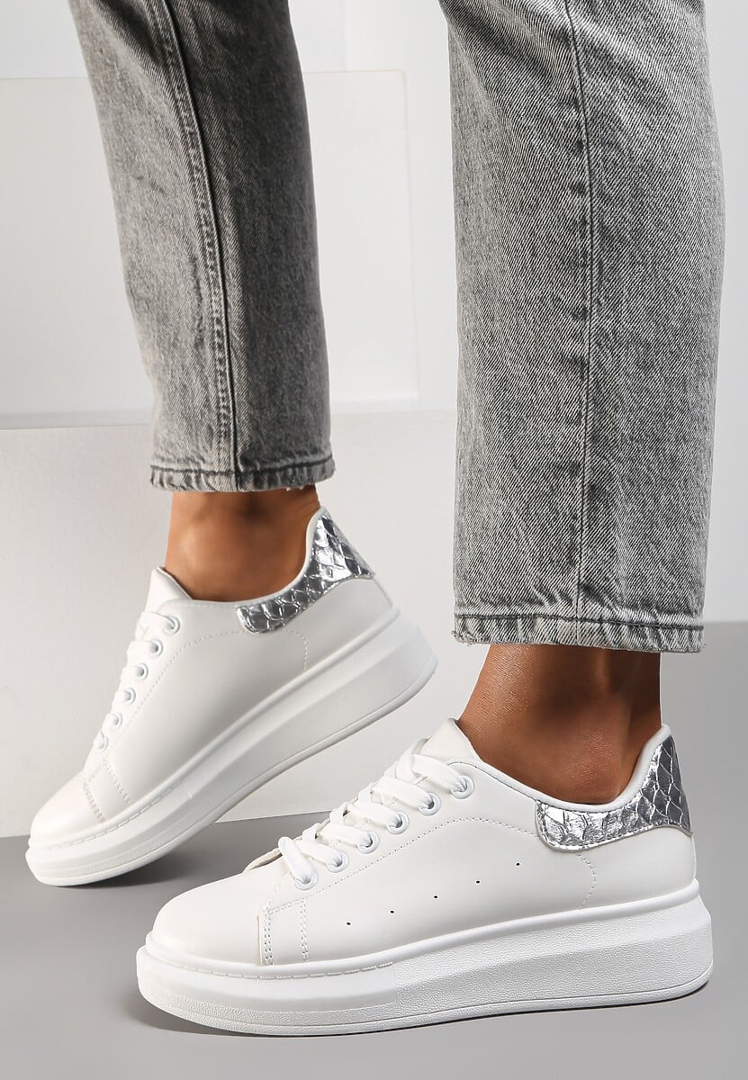 Biało-Srebrne Sneakersy na Niskiej Platformie w Klasycznym Stylu Lucid Dream