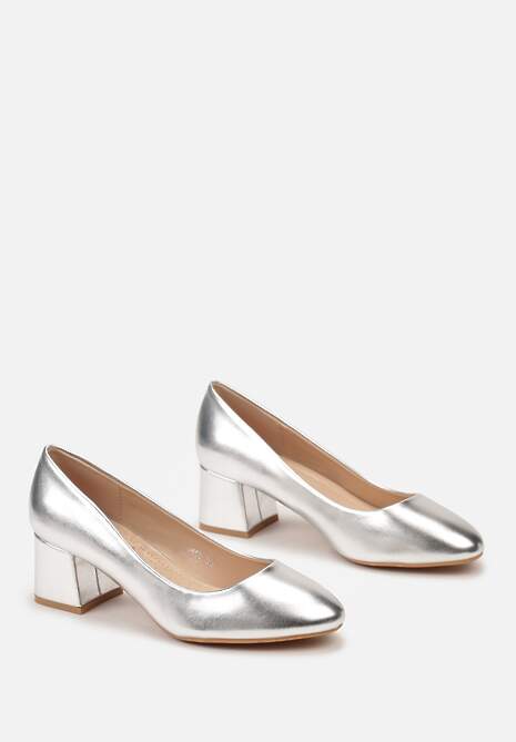 Srebrne Czółenka Lakierowane z Kwadratowym Słupkiem Matirila