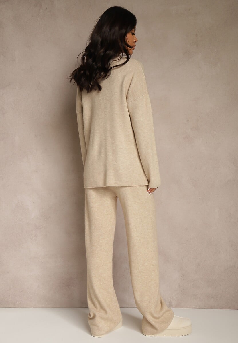 Jasnobeżowy Komplet Oversize z Dzianiny z Wełną Sweter i Szerokie Spodnie Alenria