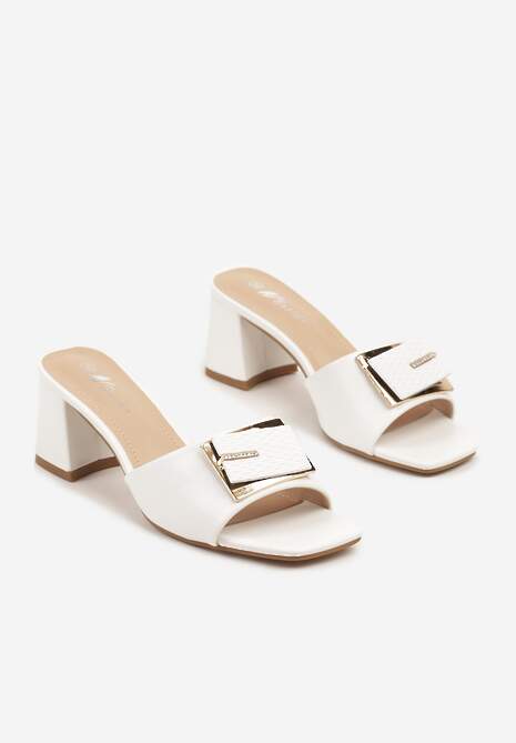 Białe Klapki na Słupkowym Obcasie z Ozdobną Klamerką Mirriza
