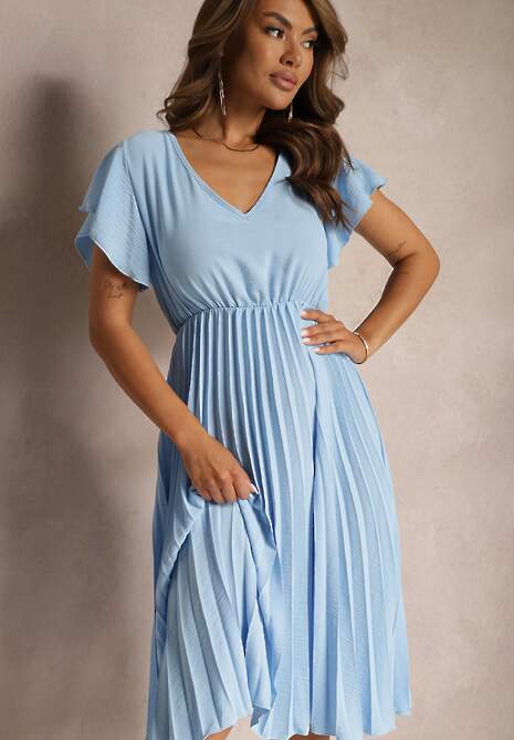 Jasnoniebieska Rozkloszowana Sukienka z Plisami i Dekoltem w V Rissari