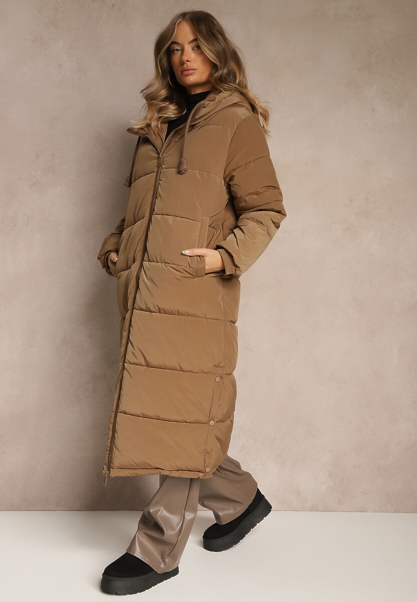 Brązowa Pikowana Kurtka o Długim Fasonie z Kapturem Unina