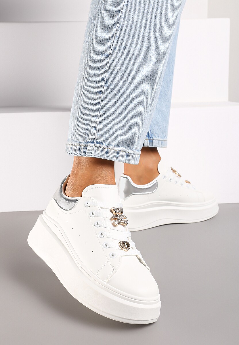 Biało-Srebrne Sneakersy na Grubej Podeszwie ze Złotymi Ozdobami na Sznurówkach i Wstawką na Pięcie Rexisa