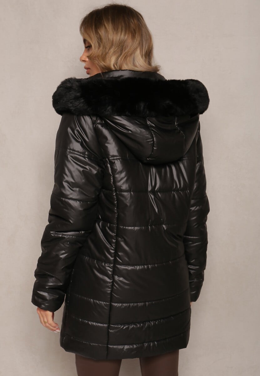 Czarna Pikowana Kurtka z Odpinanym Kapturem i Futerkiem Bellafi