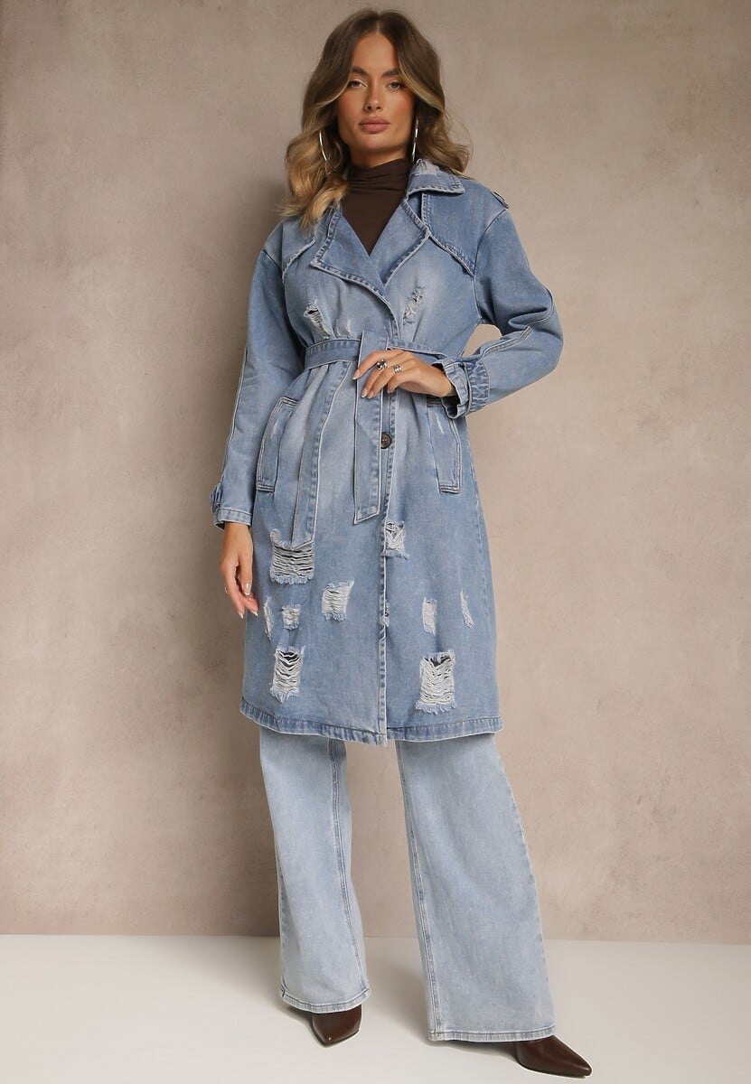 Niebieski Jeansowy Płaszcz Kurtka o Długim Wiązanym Fasonie z Przetarciami Arilessa