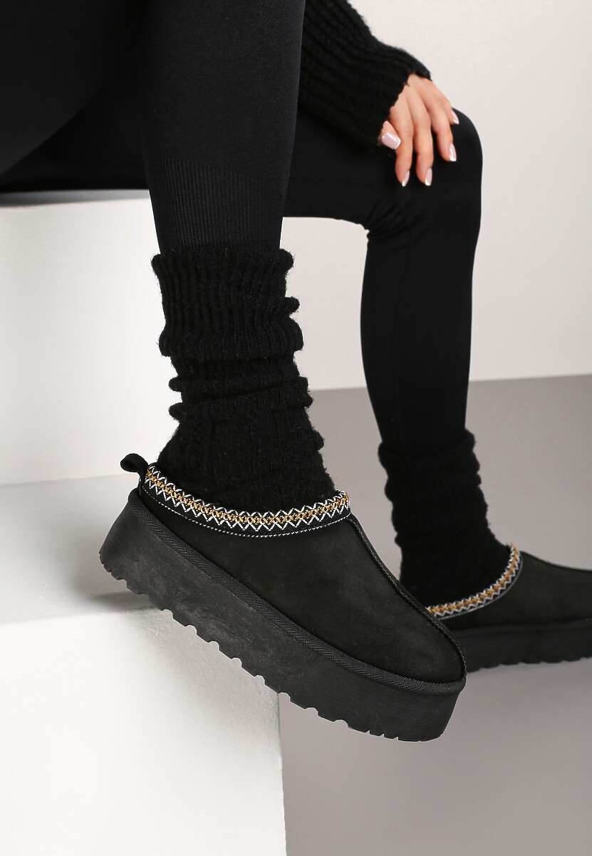 Czarne Śniegowce na Platformie z Ozdobnym Paskiem Lotiara