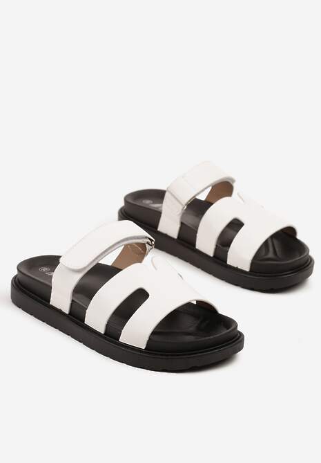 Białe Klapki z Ozdobnymi Wycięciami i Zapięciem na Rzep Redilara