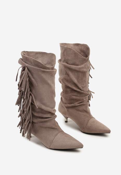 Beżowe Botki na Kaczuszce Ozdobione Frędzlami i Marszczoną Cholewką Latolea