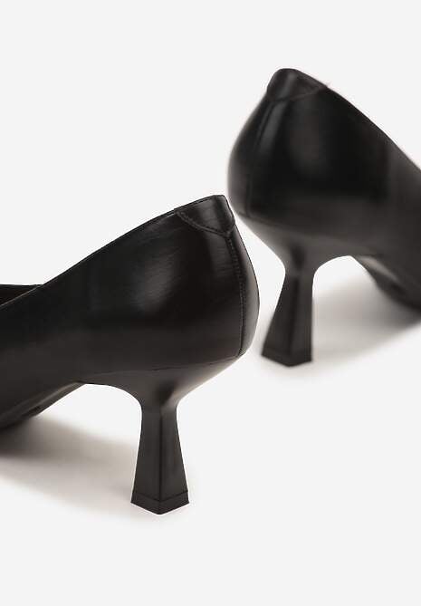 Czarne Czółenka Vices na Kaczuszce z Wkładką ze Skóry Naturalnej Zaisse