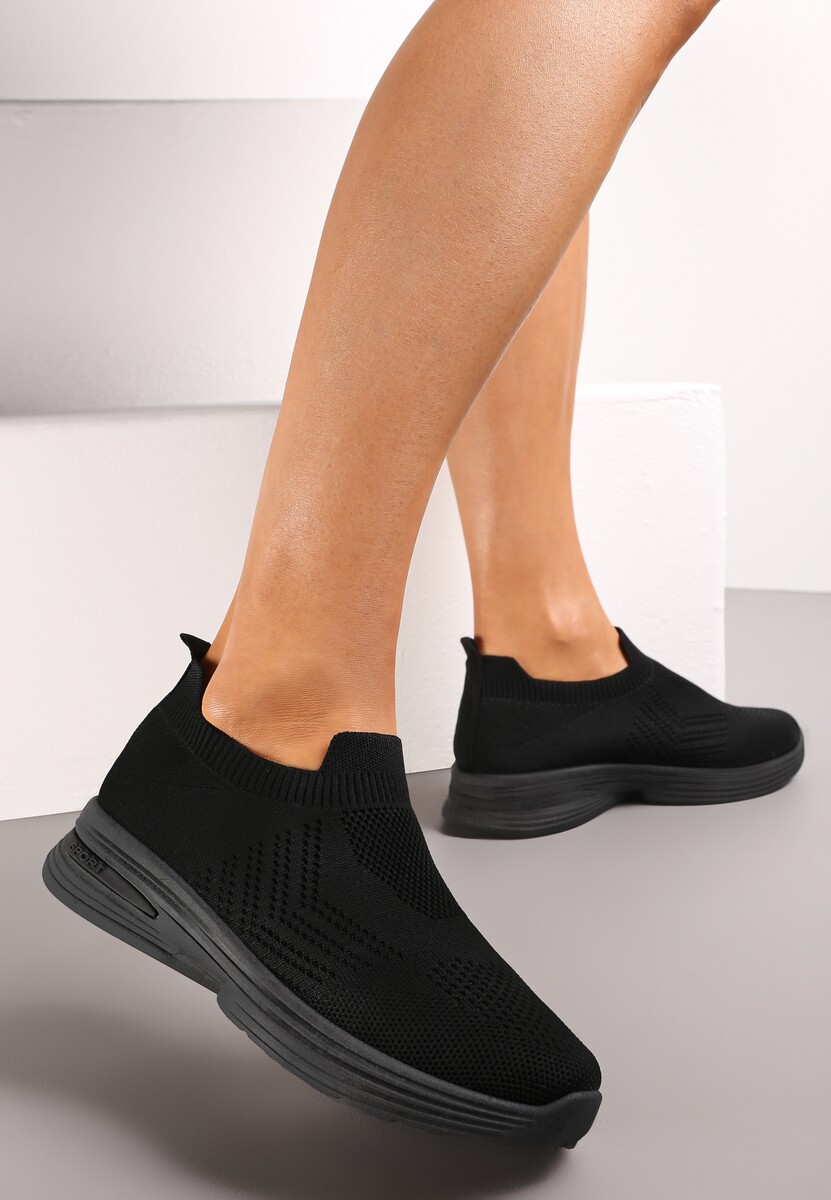 Czarne Buty Sportowe z Perforacyjnego Materiału Sherlina