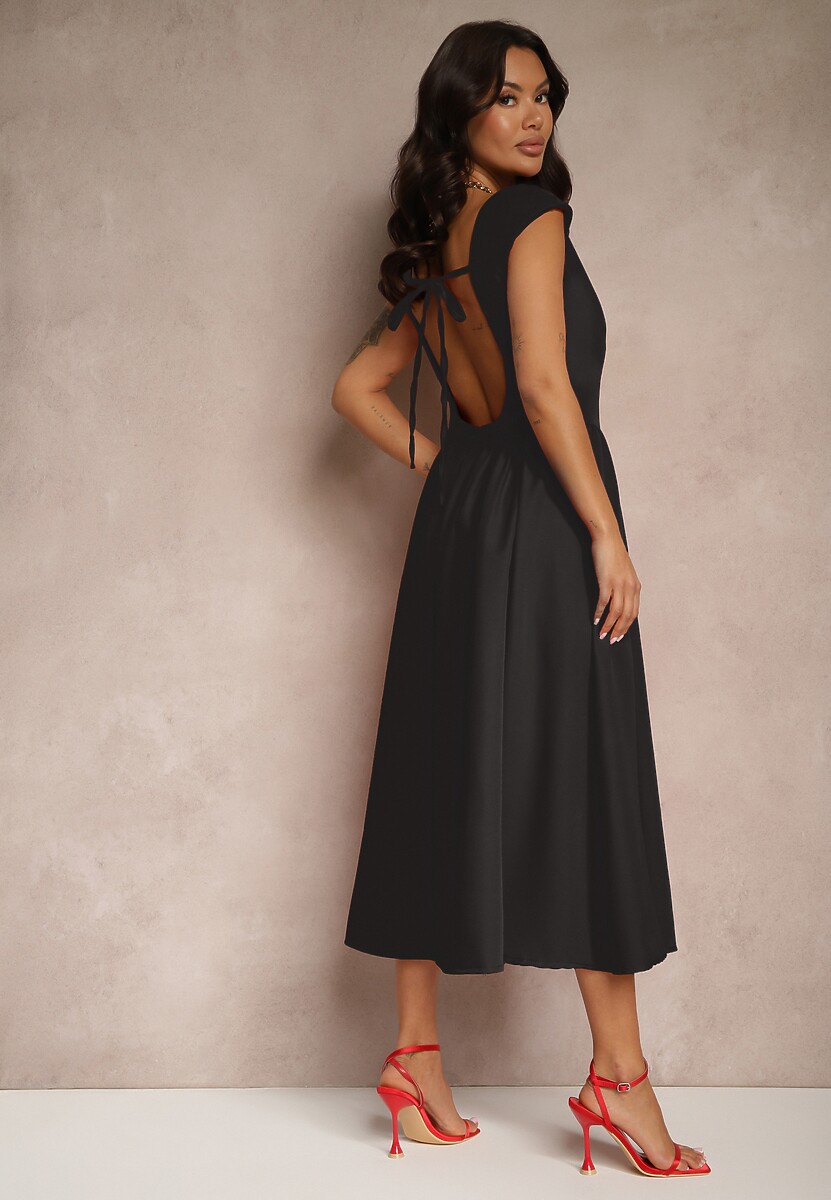 Czarna Rozkloszowana Sukienka z Wiązaniem i Dekoltem w Kształcie Łódki Alanira