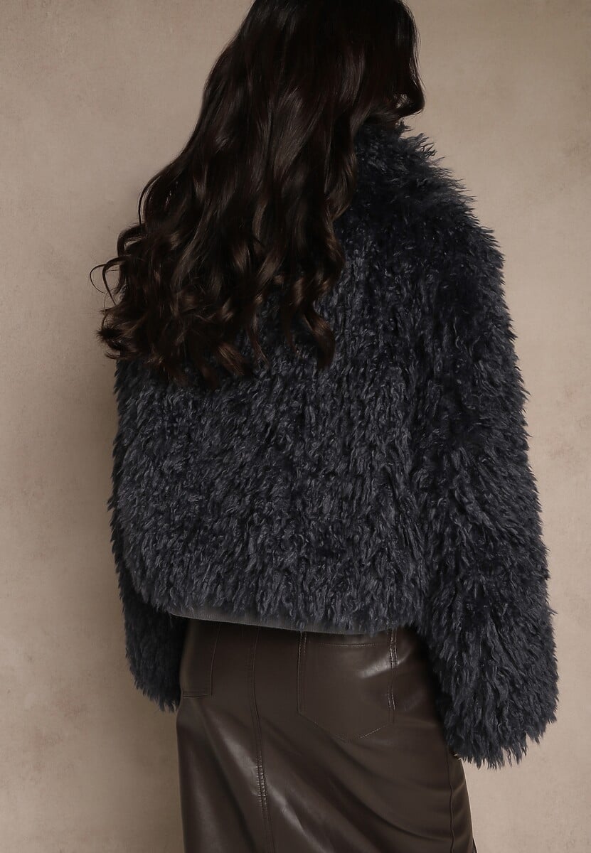 Granatowa Puszysta Kurtka Futerko Cropped z Wysokim Kołnierzem Lanarea