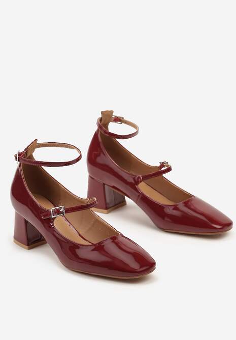 Bordowe Czółenka z Lakierowanej Imitacji Skóry na Słupku z Paskami Zapinane na Sprzączki Uravia