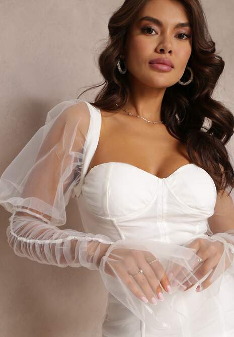 Biała Dopasowana Sukienka z Siateczki i Marszczeniem Myajane